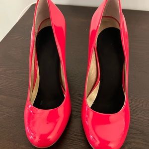 JESSICA Simpson 4” heels.   Color listed on box as Hot Fuchsia patent leather.